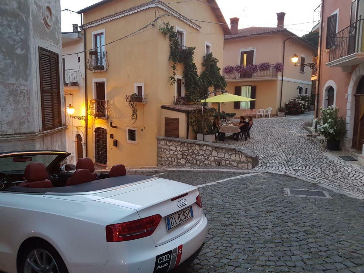 Scaccia Pensieri Villa Cerchio Exterior foto