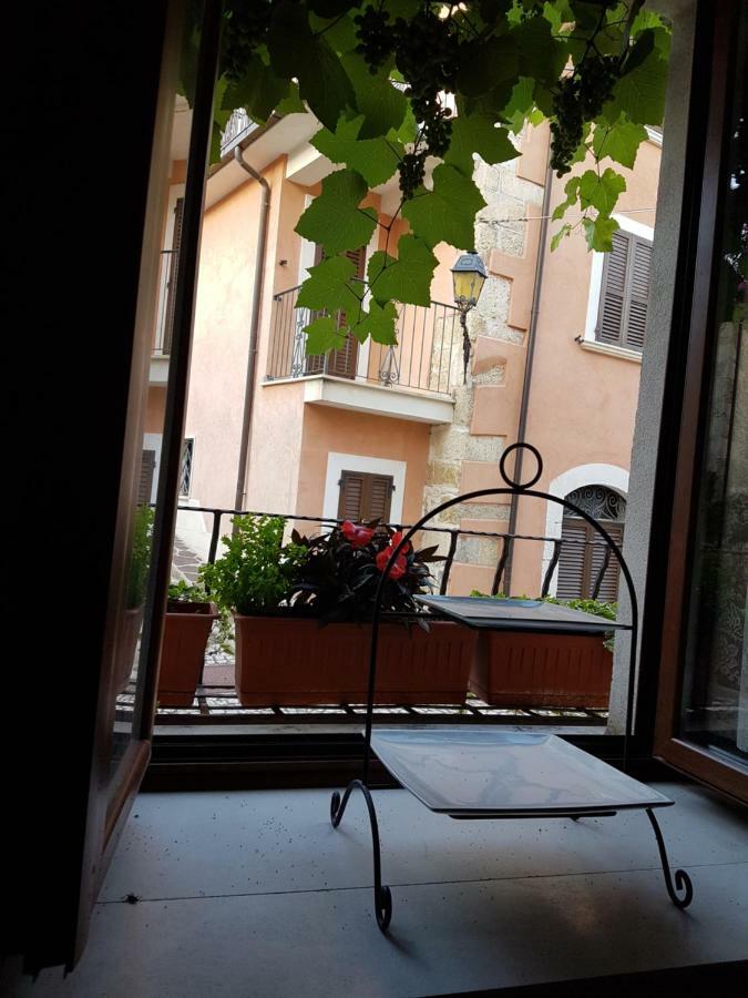 Scaccia Pensieri Villa Cerchio Exterior foto