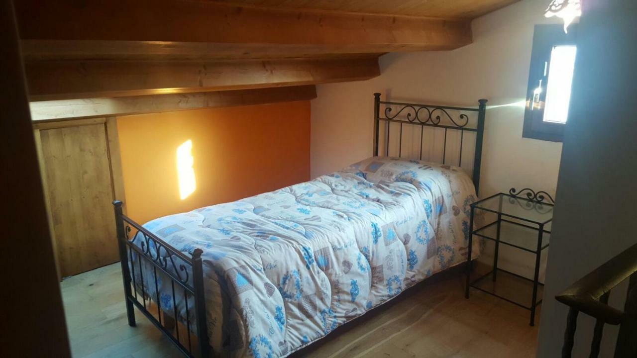 Scaccia Pensieri Villa Cerchio Exterior foto
